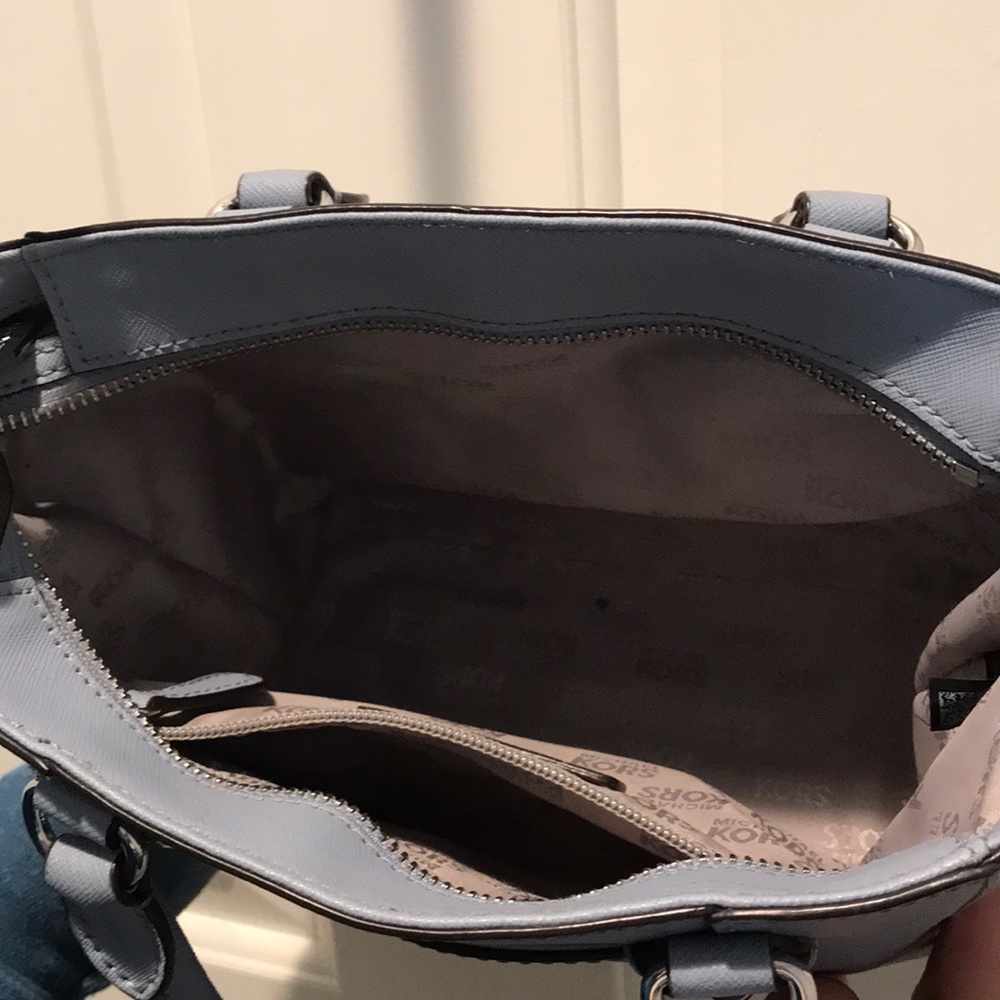 Small - Picture 4 of 5